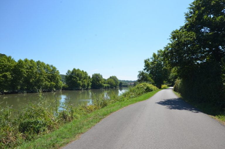 Le_chemin_de_halage_Ustaritz-pays-basque